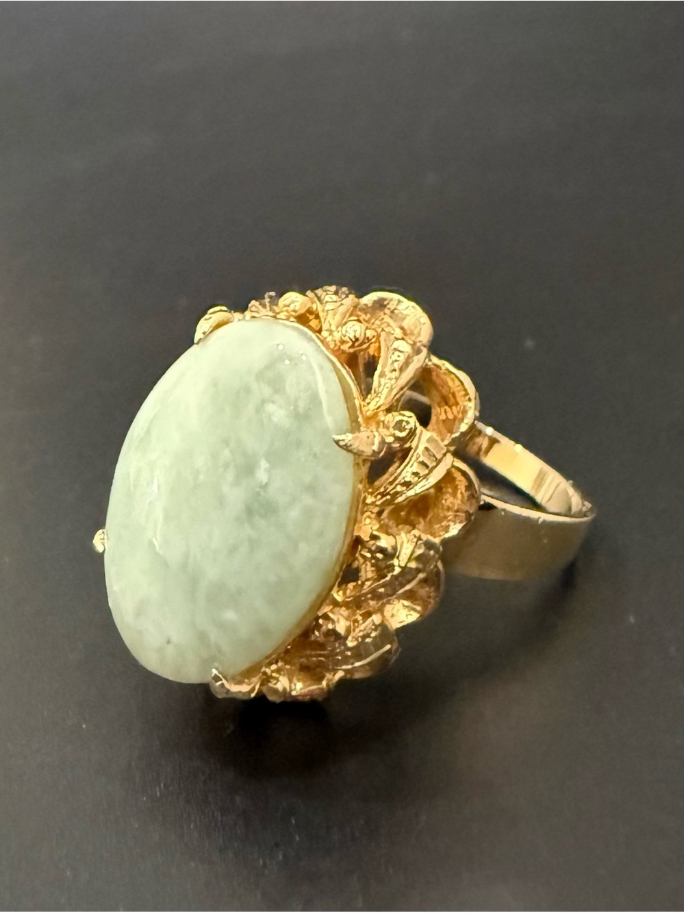 Vintage Gold-plated Jade Jadeite Stone Cabochon Cocktail Ring Size 6